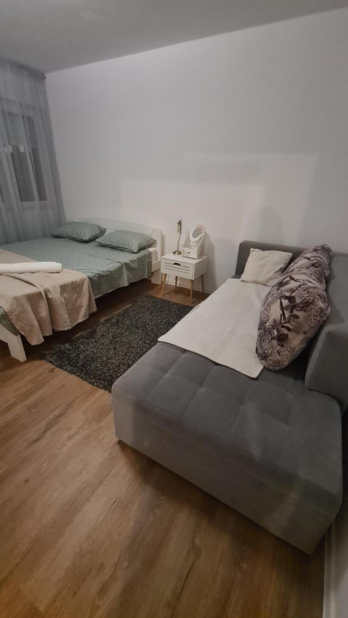 Peni Apartman Centar Баня Лука Екстериор снимка